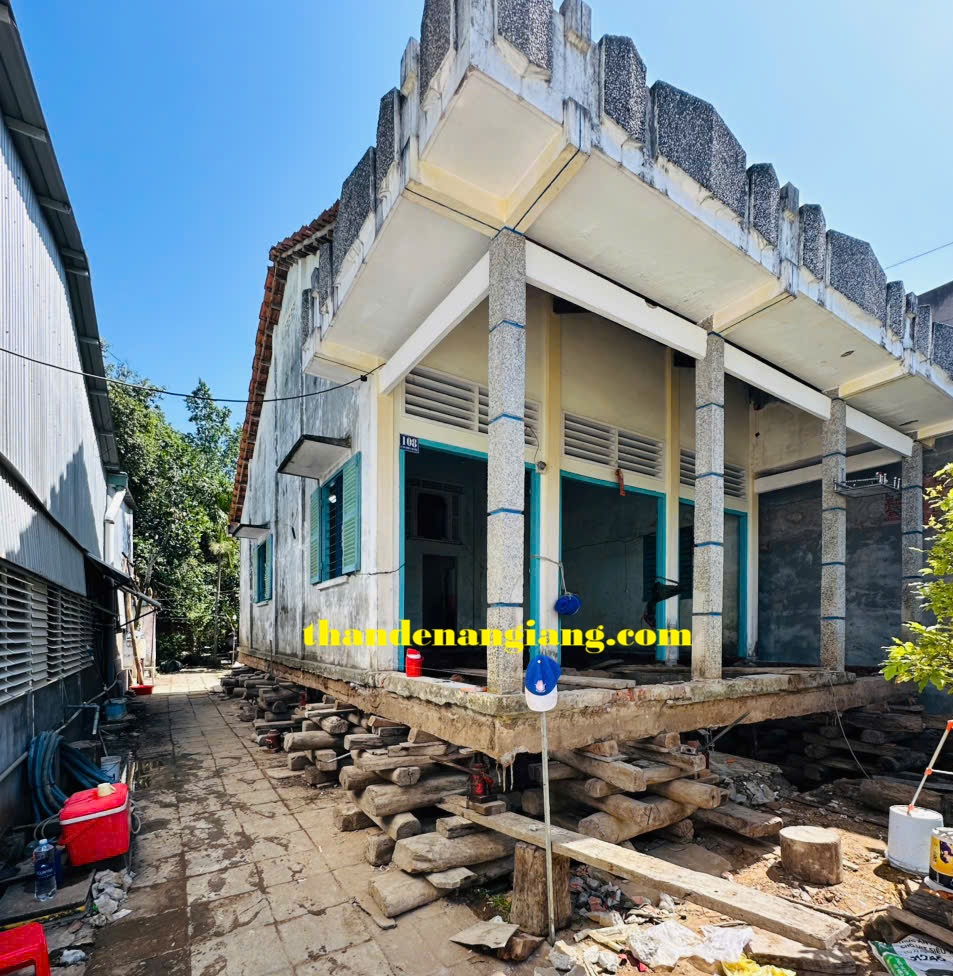 Nâng nhà Anh Ngân ở Cần Thơ